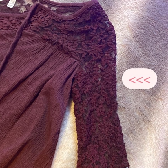 Purple long sleeve w/ lace - Picture 2 of 3